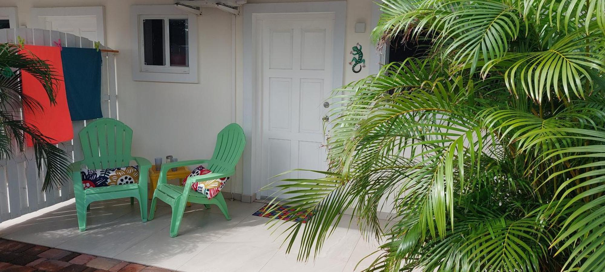Aparthotel Dancing Iguanas Eagle Beach Exterior foto